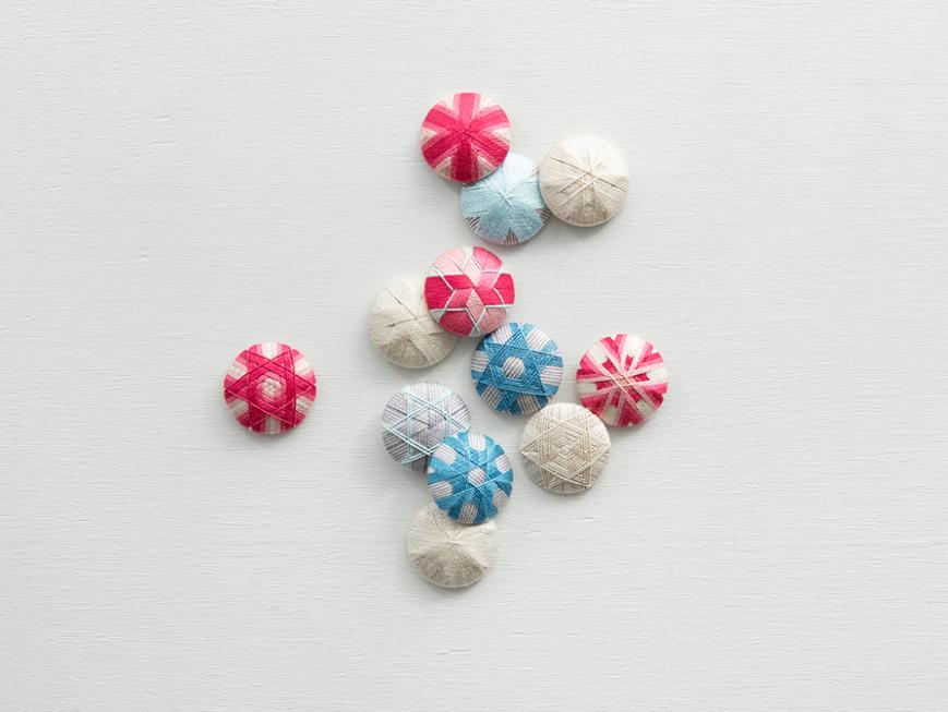 新発売「ちくちくちどりさんの糸ボタンレッスン」 - ニュース | 日本