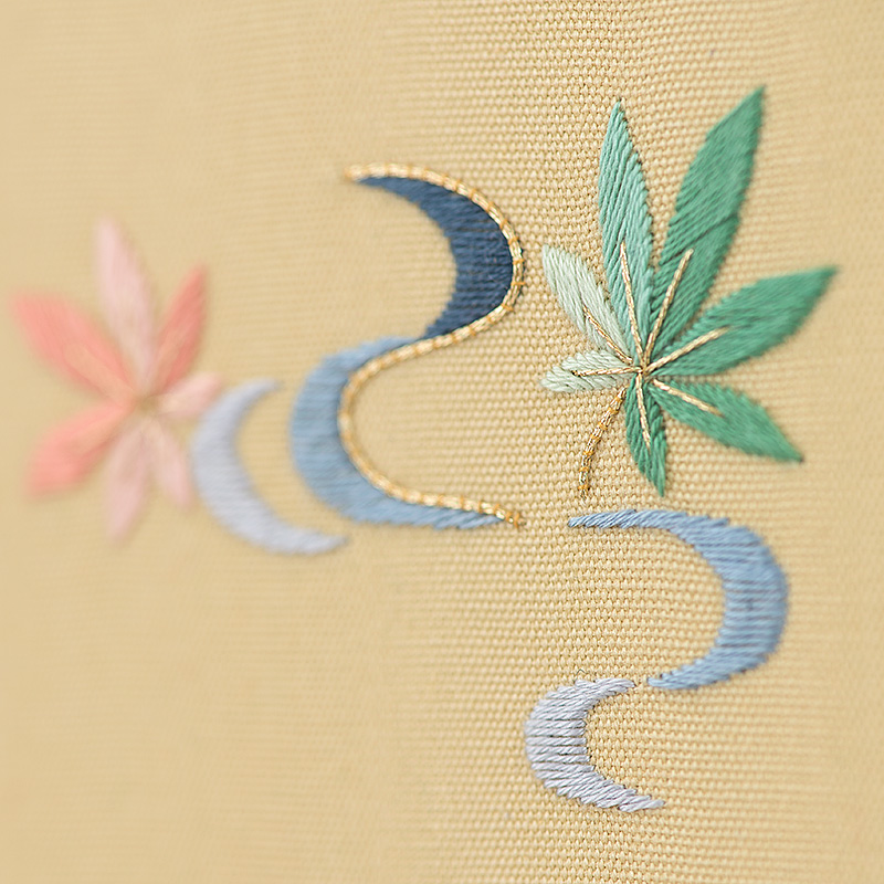 日本刺繍パネル［流水に紅葉］ - 商品 | 日本ヴォーグ社